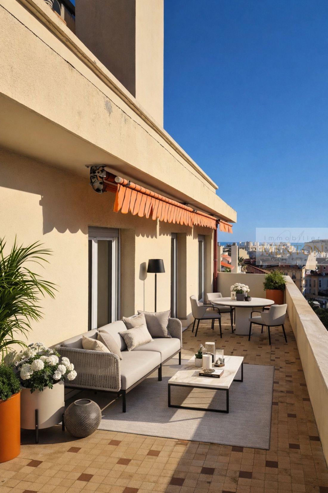 vue optimisée de la terrasse avec mobilier