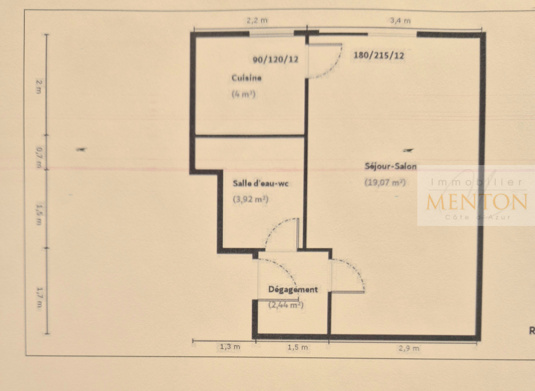 le plan du studio, n 'apparait pas le plan de la terrasse