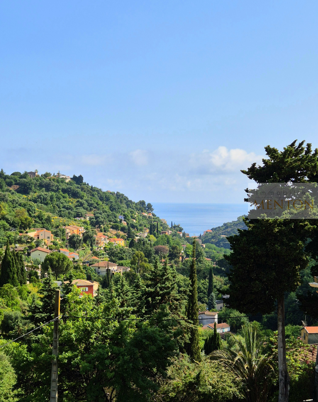vue depuis la loggia de 12 m²